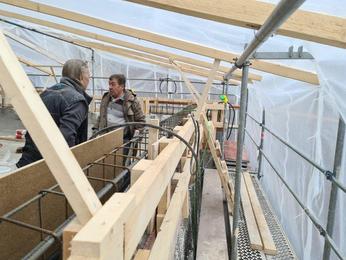Terrassensanierung: Eine provisorische Dachabdichtung schützte die Arbeiter gegen Witterungseinflüsse